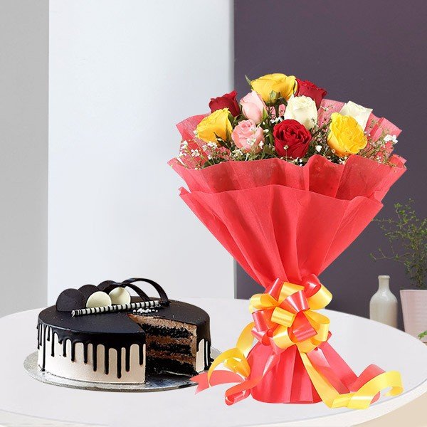 Expressive Roses And Cake