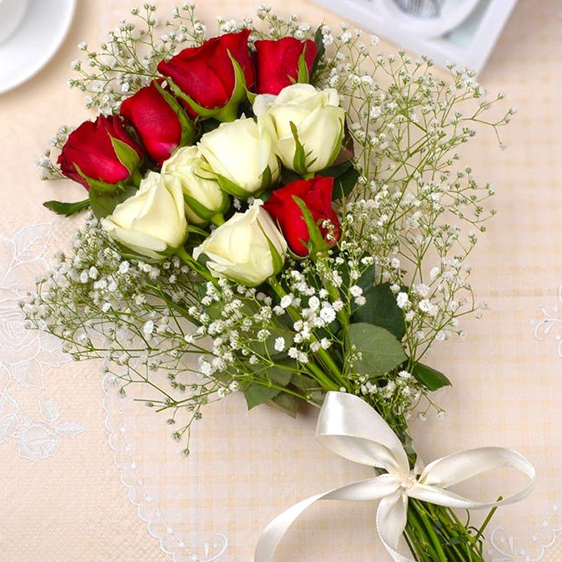 Red And White Roses Bouquet