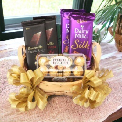 Online Gifts Delivery Feast Of Chocolates Hamper