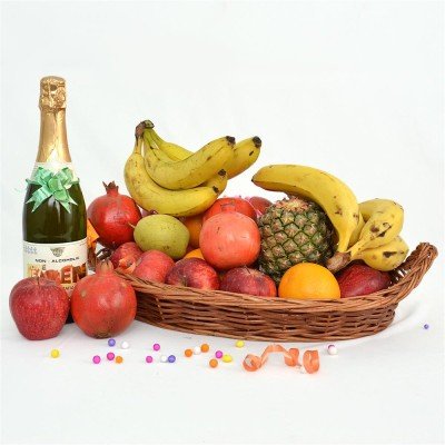 Mesmerising Basket with Fruit Champagne