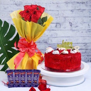 8  Red Roses And Red Velvet Cake