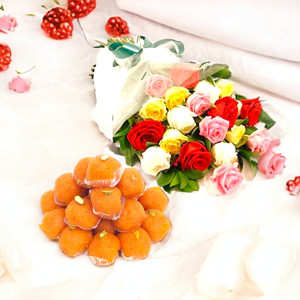 Mix Roses Bouquet with Ladoos