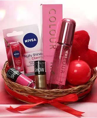 Mothers Day Cosmetic Gift Hamper