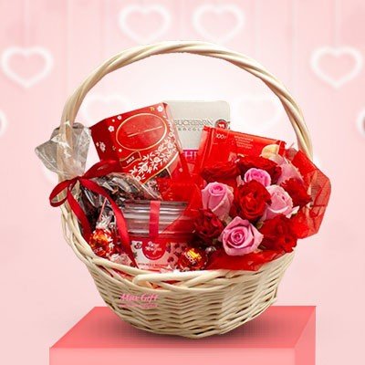 Valentine Exclusive Gift Hamper Online